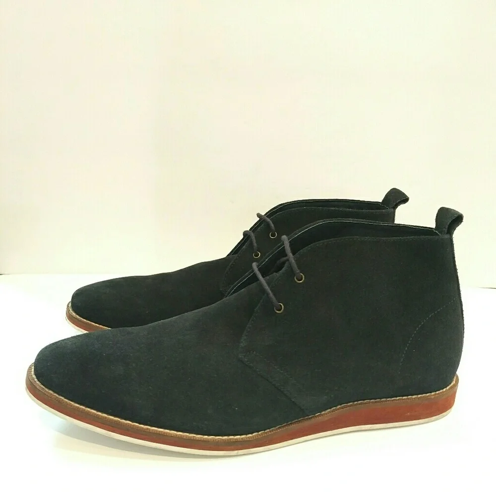 Banana republic Mens blue suede chukka desert boots Size 10.5